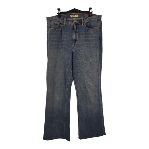 Jeanstar Elle Jeans Size 14 Short Bootcut Mid Rise Stretch Classic Fit 5 Pocket - Picture 2 of 9